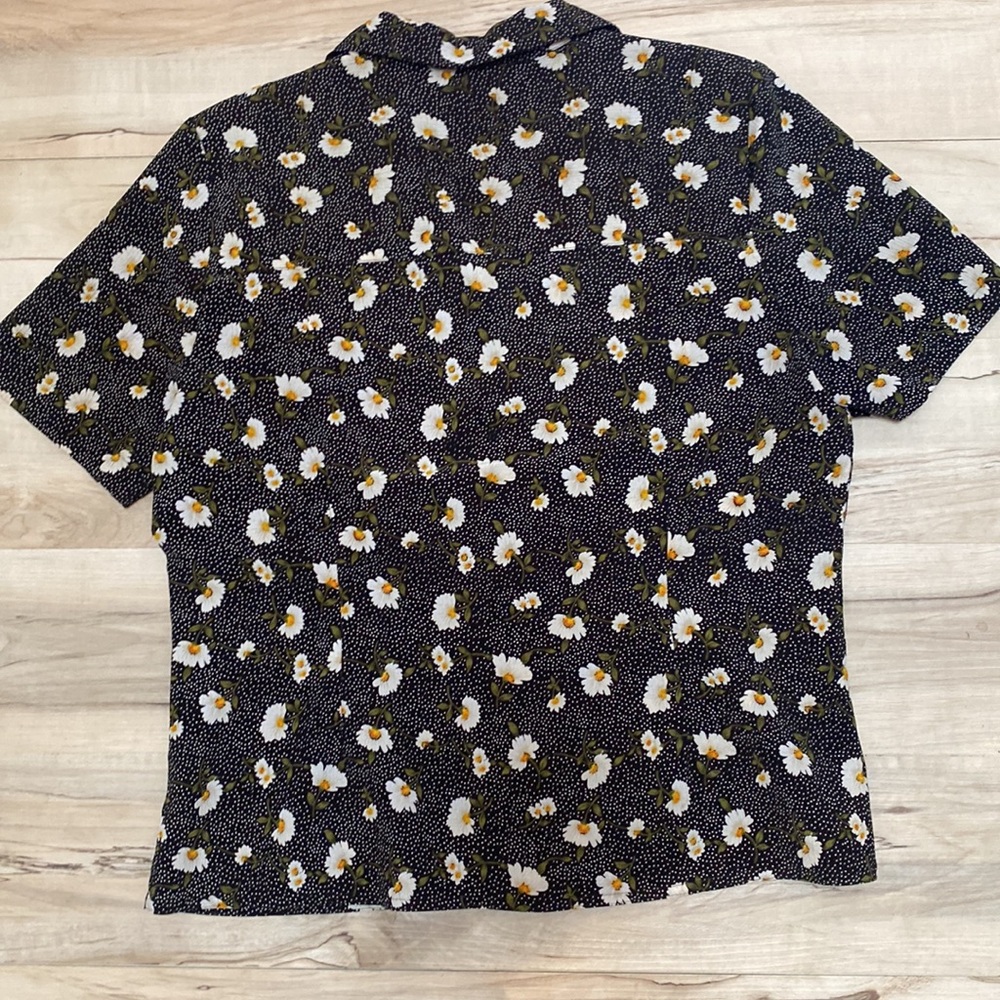 Kathie Lee Womens Size 16 Button Front Blouse. Black with floral print - Picture 7 of 9